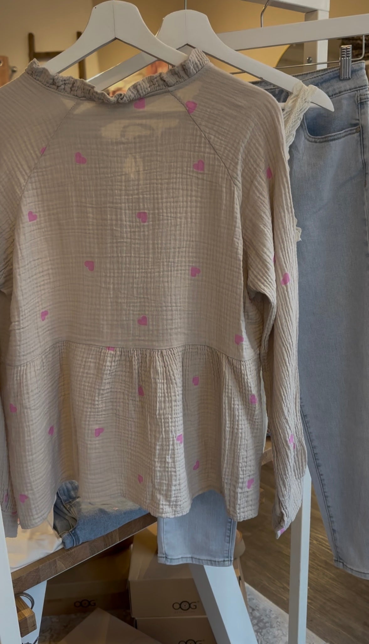 Musselinbluse mit Herzchen